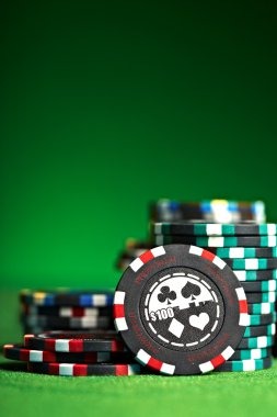 Close-up view of Diamond Empire paytable and bonus feature details